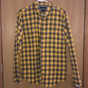 Yellow Men’s plaid shirt
